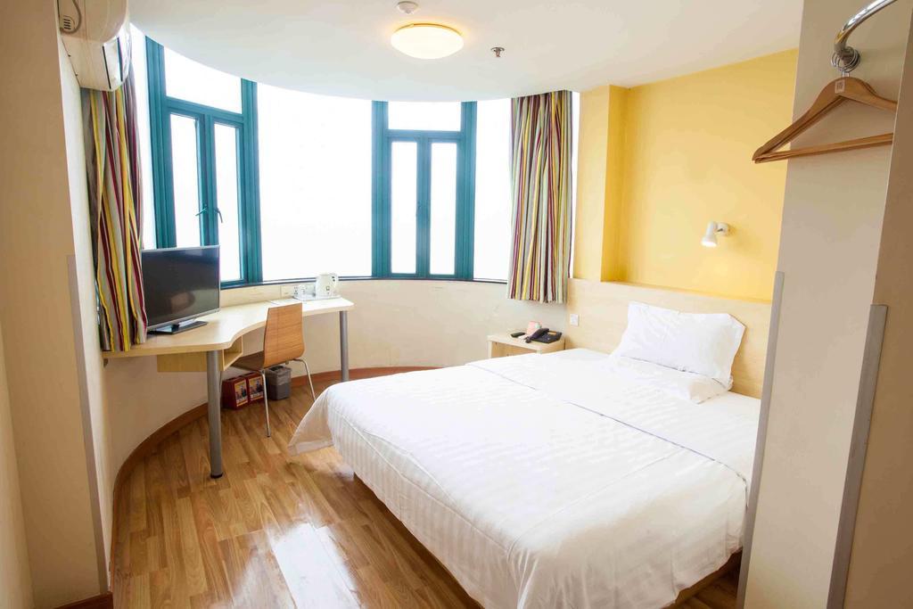 7Days Inn Xiamen Lotus Square Branch Csiangtou Szoba fotó